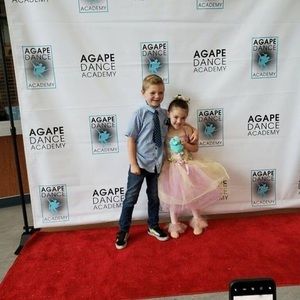 Meet your Posher, Sharon